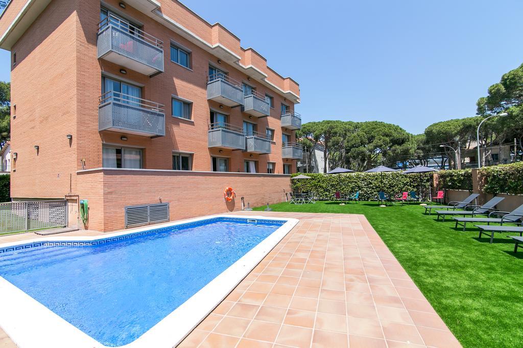 Aparthotel Bardon Castelldefels Exteriér fotografie