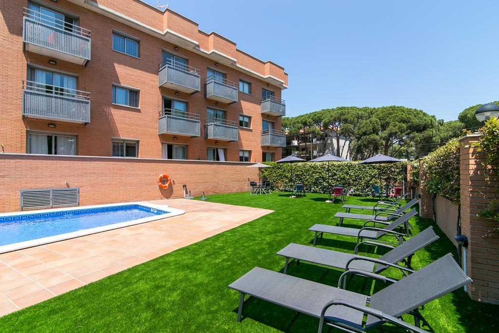 Aparthotel Bardon Castelldefels Exteriér fotografie