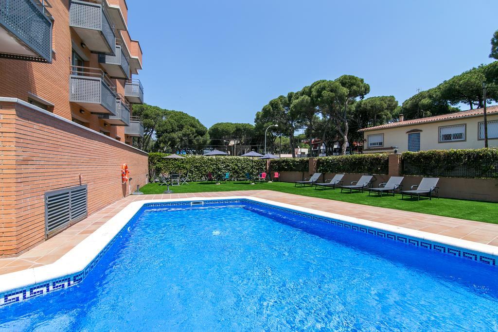 Aparthotel Bardon Castelldefels Exteriér fotografie