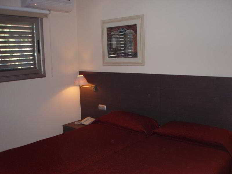 Aparthotel Bardon Castelldefels Exteriér fotografie